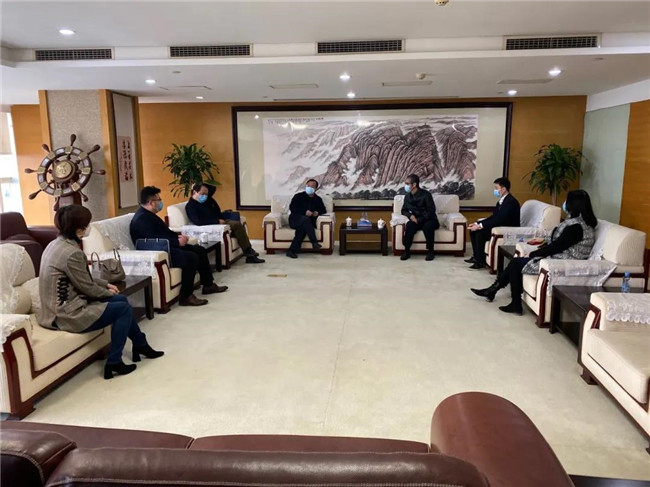 陳鴻云帶隊(duì)赴省中信銀行、農(nóng)發(fā)行走訪對(duì)接
