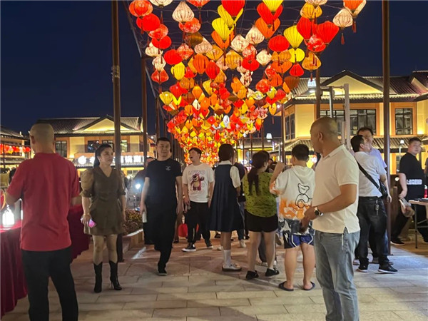 興商貿(mào) 促消費(fèi) 惠民生！景德鎮(zhèn)這里的夜市很火爆！
